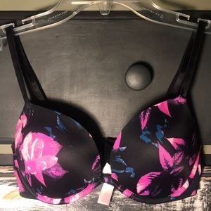 PINK wear everywhere super push-up bra